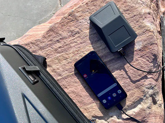 Cyber Powerbank - Tesla Cybertruck Inspired Portable Battery - Image 9