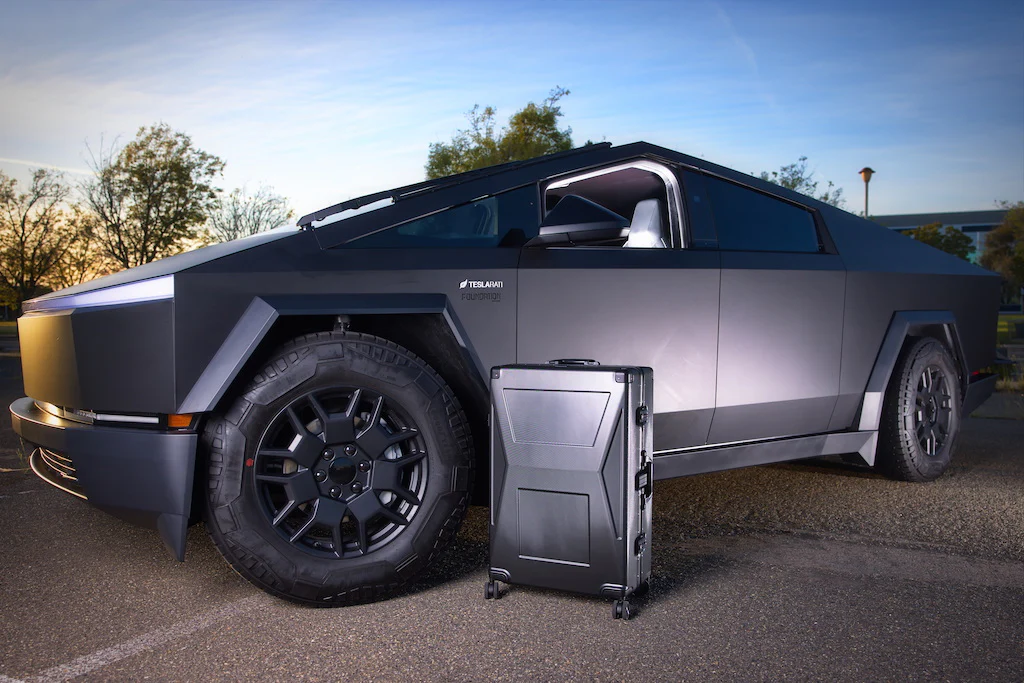 Cyber Suitcase: Tesla Cybertruck-inspired (USB, Large Capacity, Checked Bag) - Image 4
