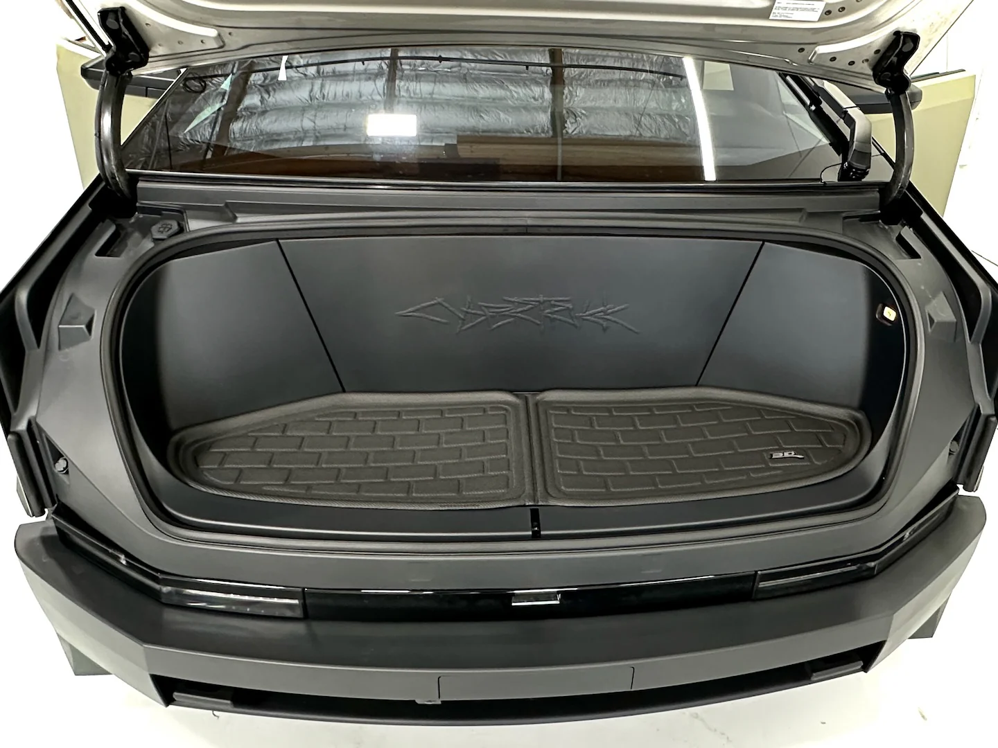 Tesla Cybertruck All-Weather Floor Mats and Liners by 3D MAXpider - Image 7