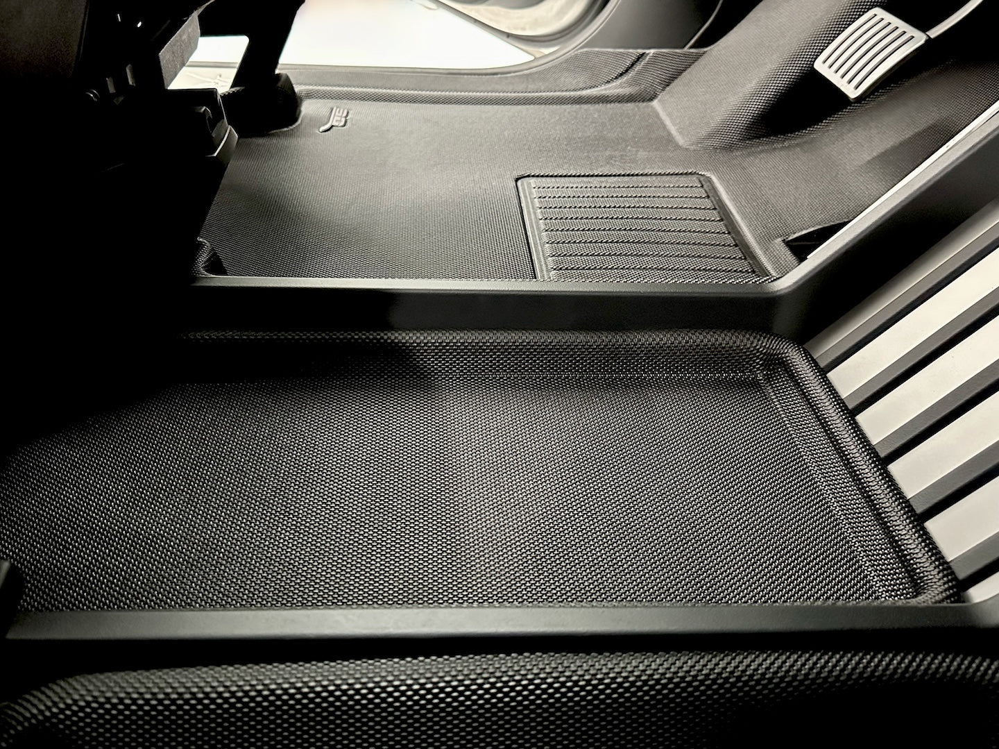 Tesla Cybertruck All-Weather Floor Mats and Liners by 3D MAXpider - Image 8
