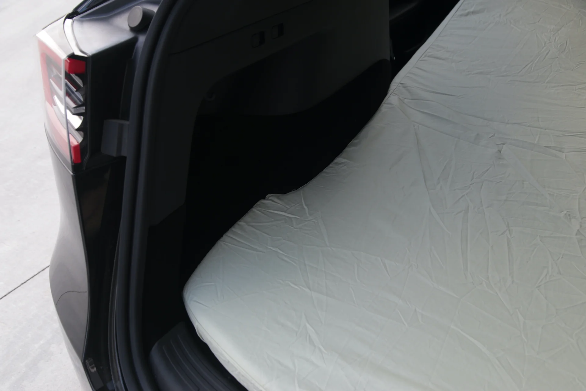 Tesla Camping Bed & Mattress for Model Y (Portable, Easy Stow) - Image 5