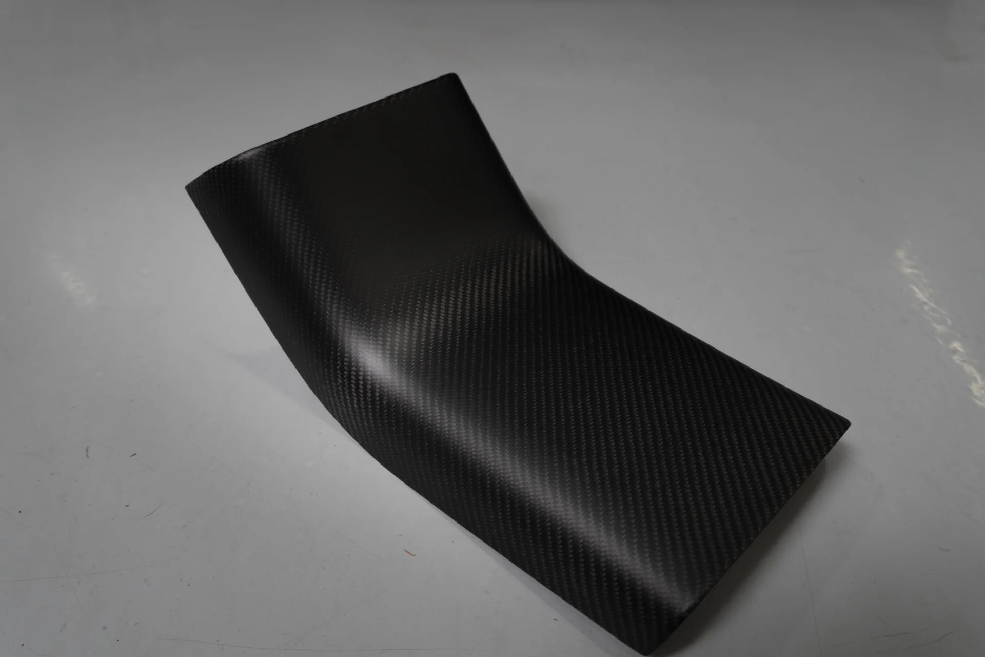 Tesla Model 3 Carbon Fiber Rear Air Vent Lower Kick Cover - Image 3