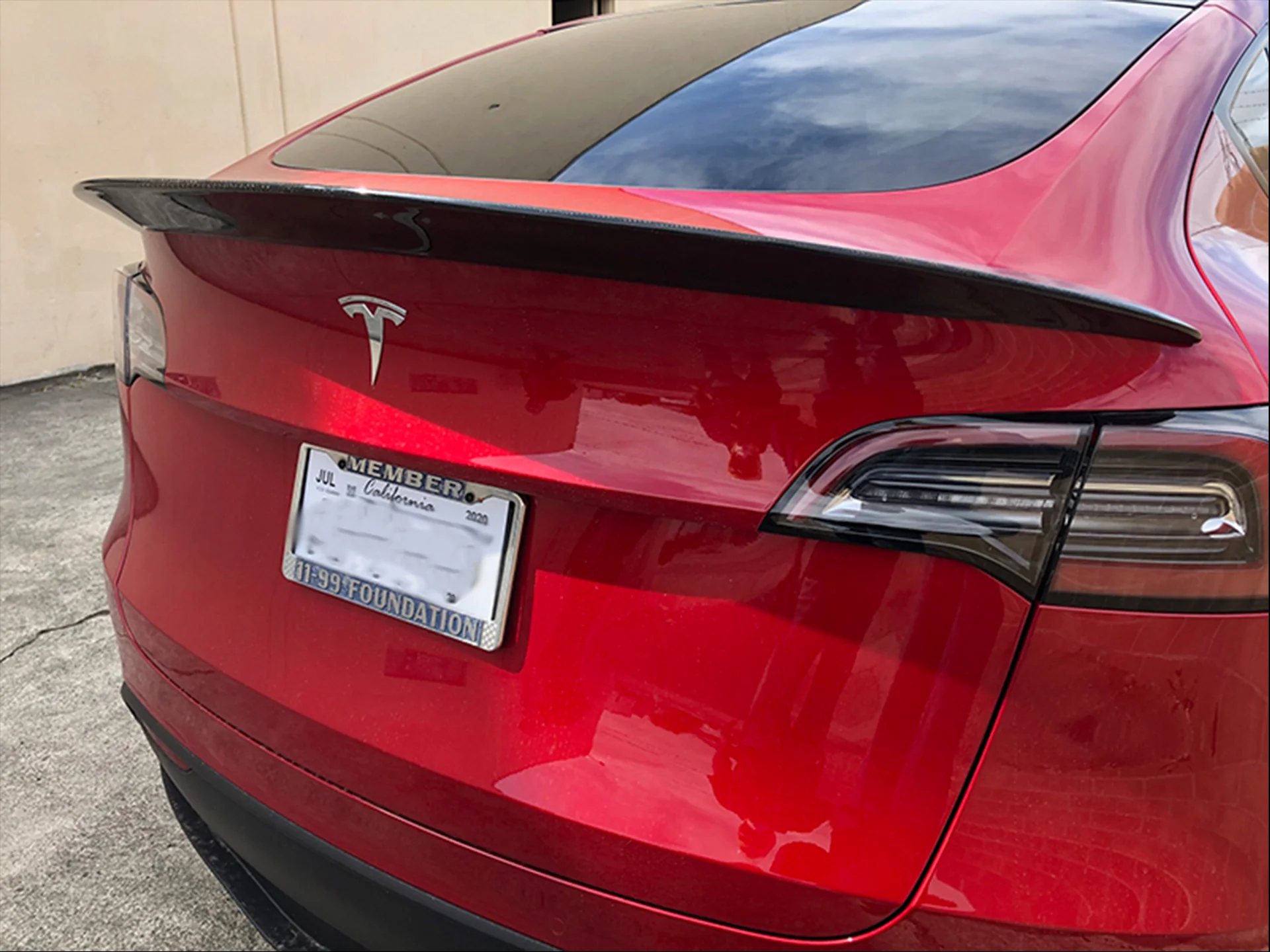 Tesla Model Y Carbon Fiber Performance Rear Spoiler - Image 11