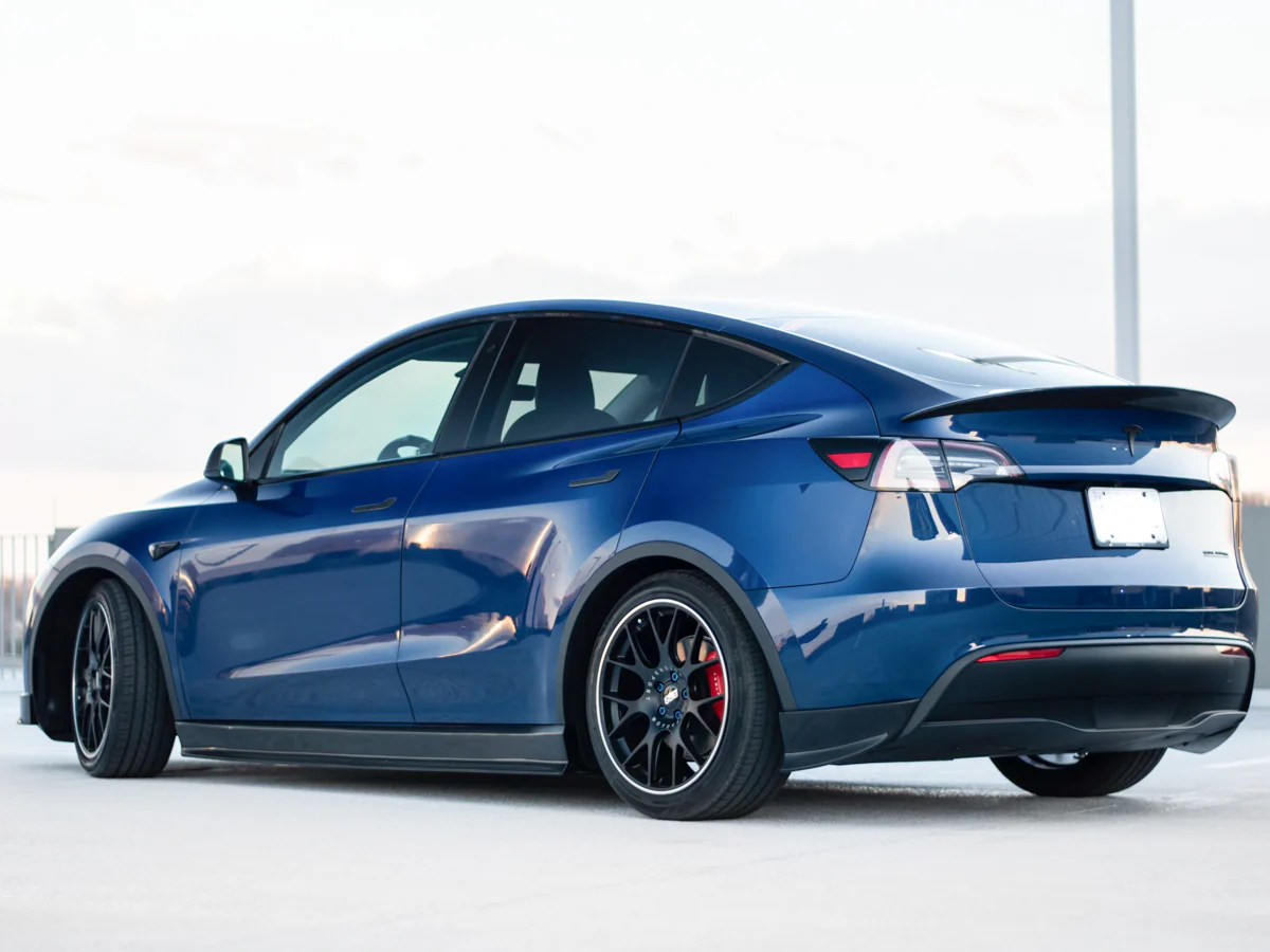 Tesla Model Y Carbon Fiber Performance Rear Spoiler - Image 23