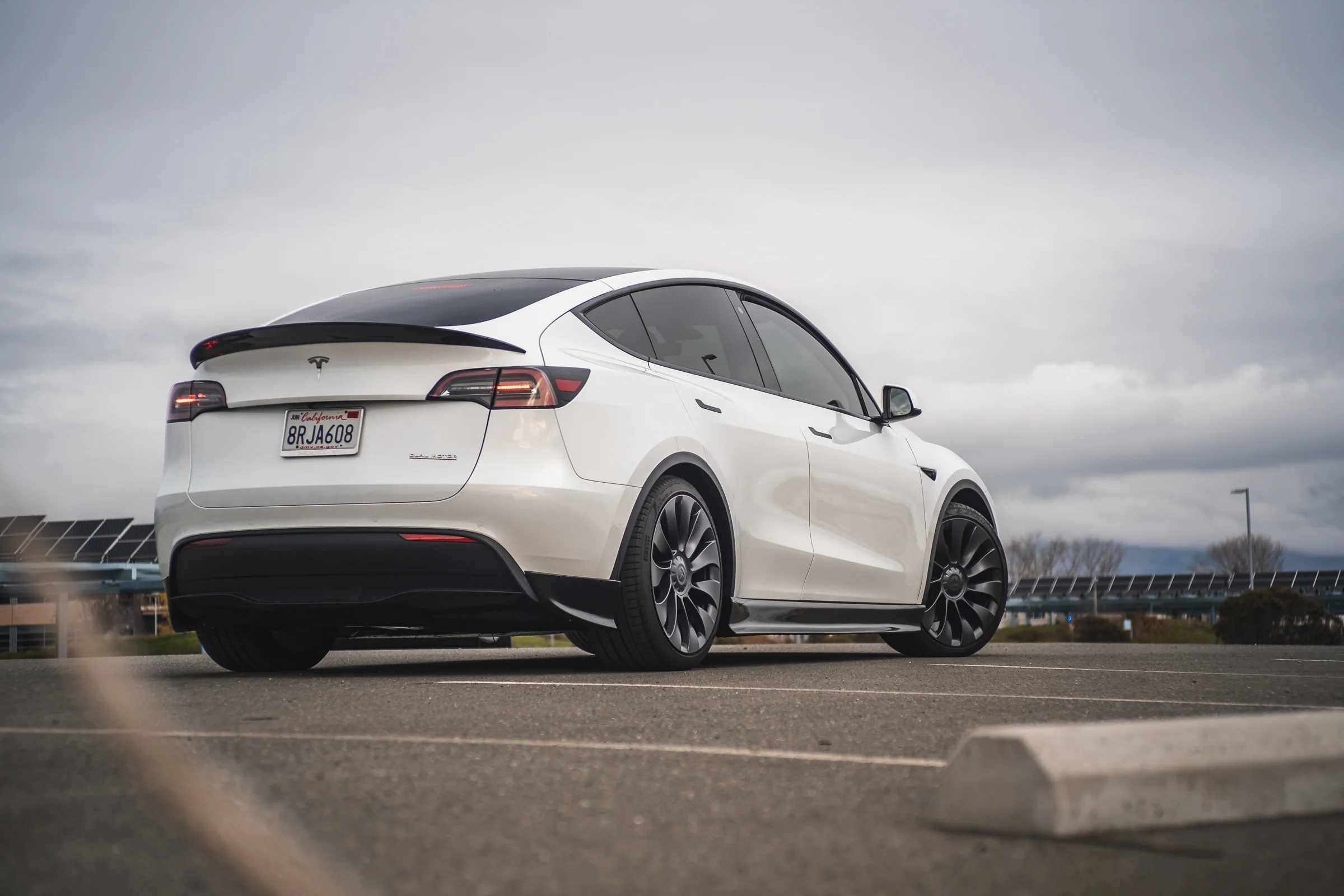 Tesla Model Y Carbon Fiber Performance Rear Spoiler - Image 7