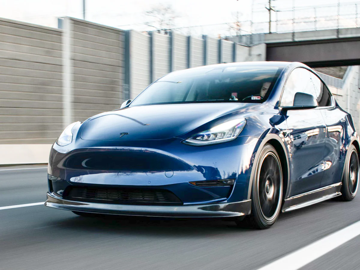 Tesla Model Y Carbon Fiber Side Skirts - Image 10