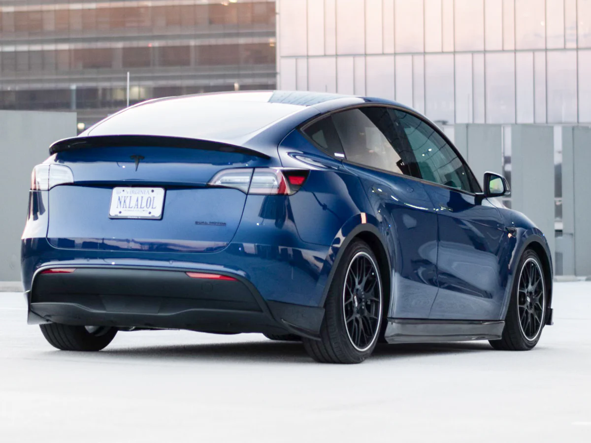 Tesla Model Y Carbon Fiber Side Skirts - Image 7
