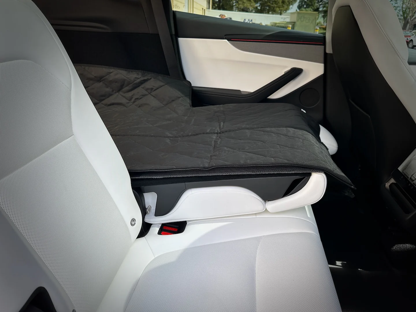 Tesla Model Y Pet Cover Rear Cargo Liner (Full Seatback Coverage) - Image 4