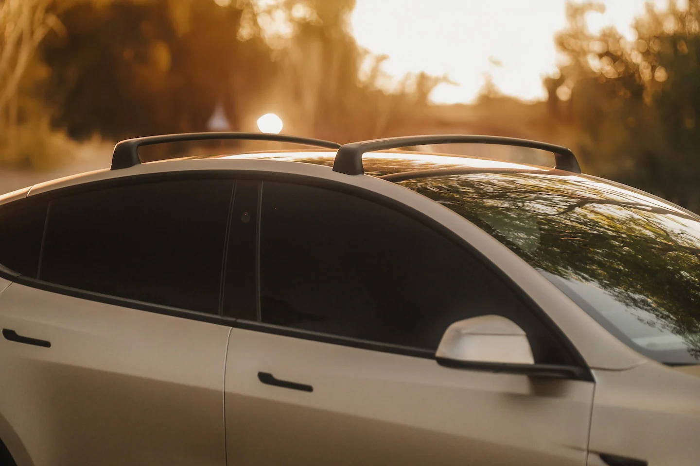 Tesla Model Y Roof Rack Crossbars System - Image 5