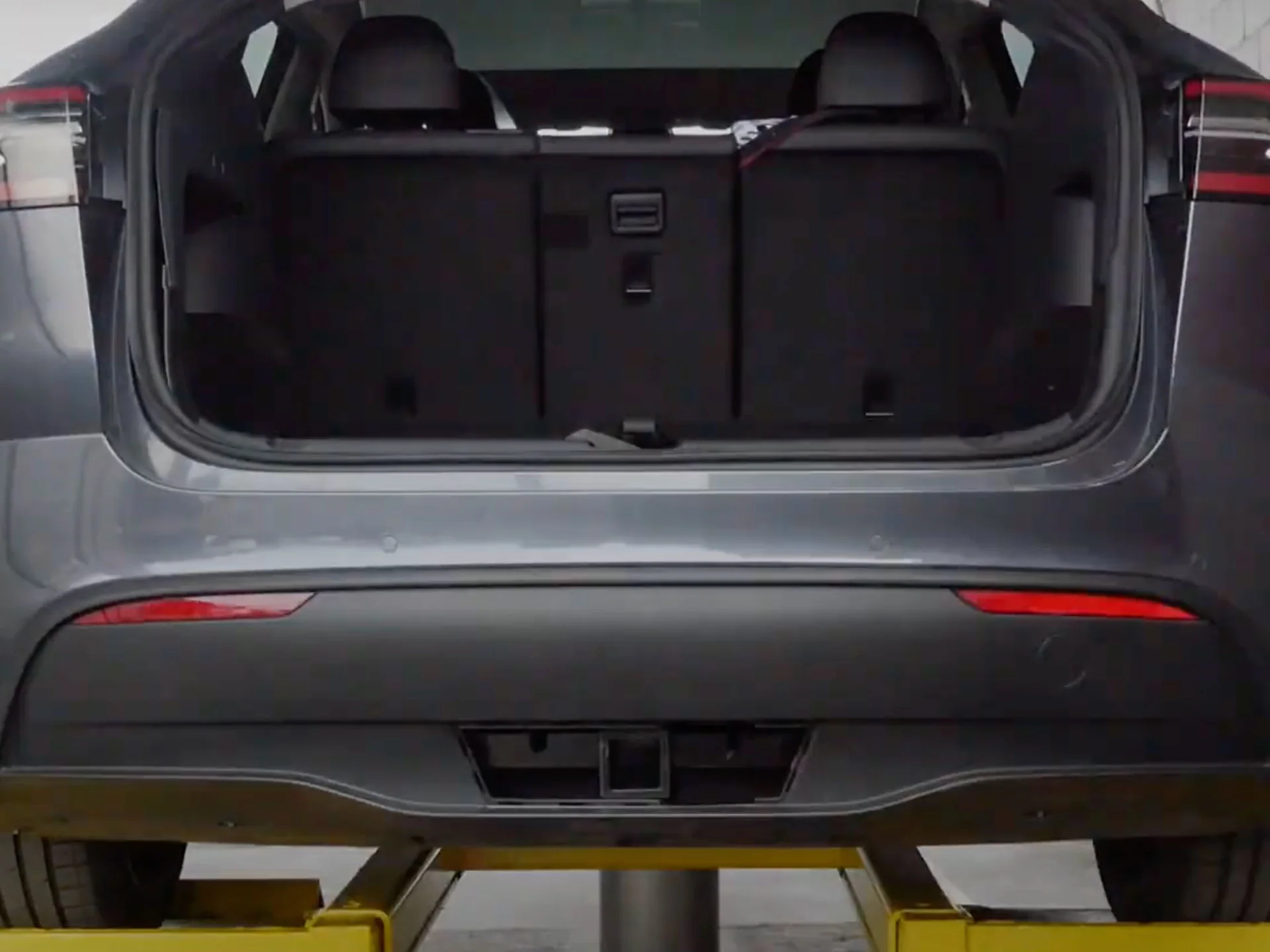 Tesla Model Y Tow Hitch (Invisible EcoHitch Design) - Image 11